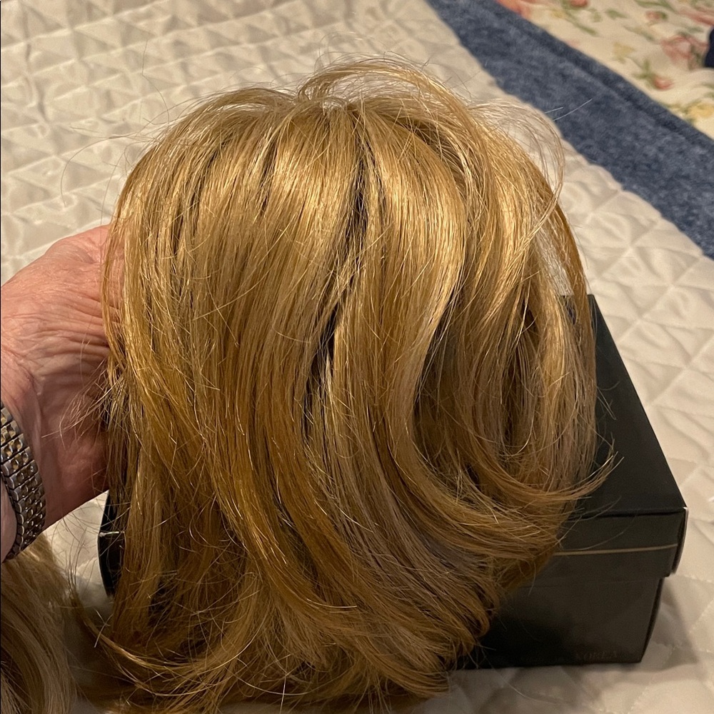 Golden Blonde Women's Hair clip on ponytails.